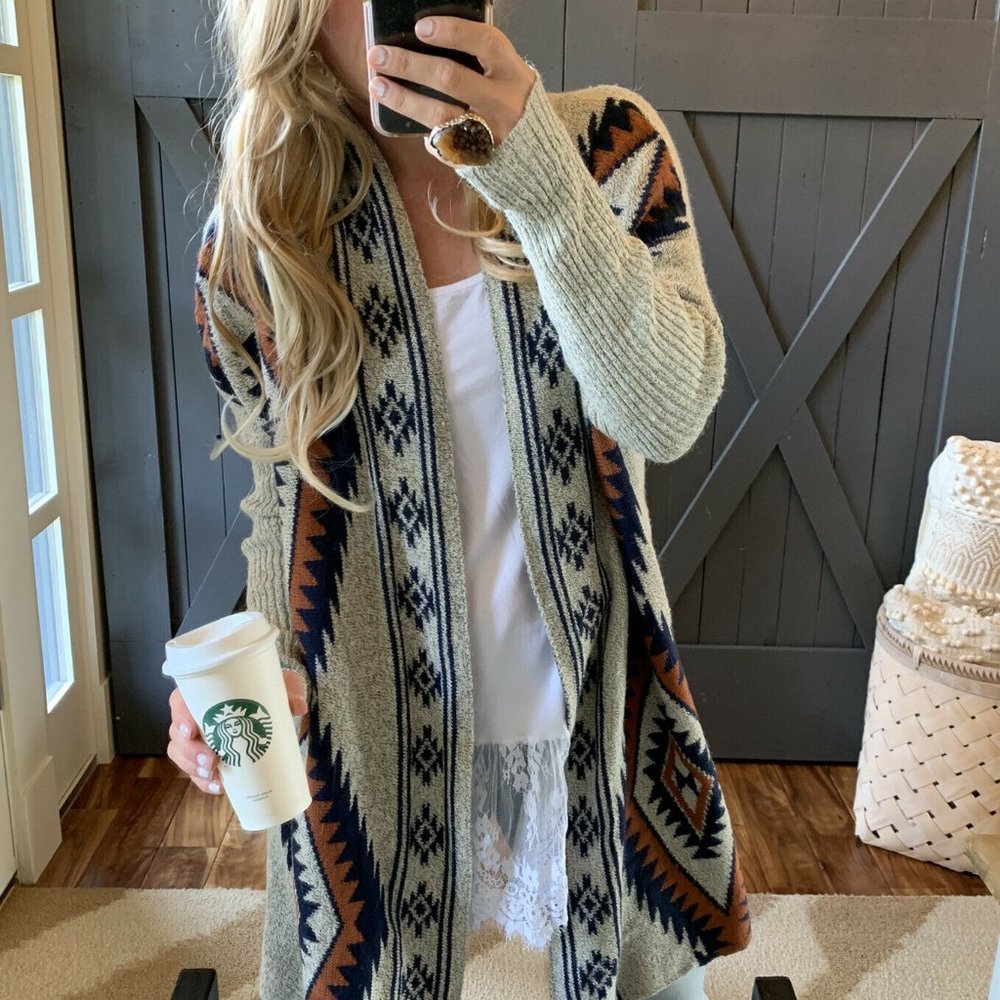 New Aztec Yellowstone Blanket Cardigan Sweater Western Southwest Grey Cozy Fall - Picture 5 of 9